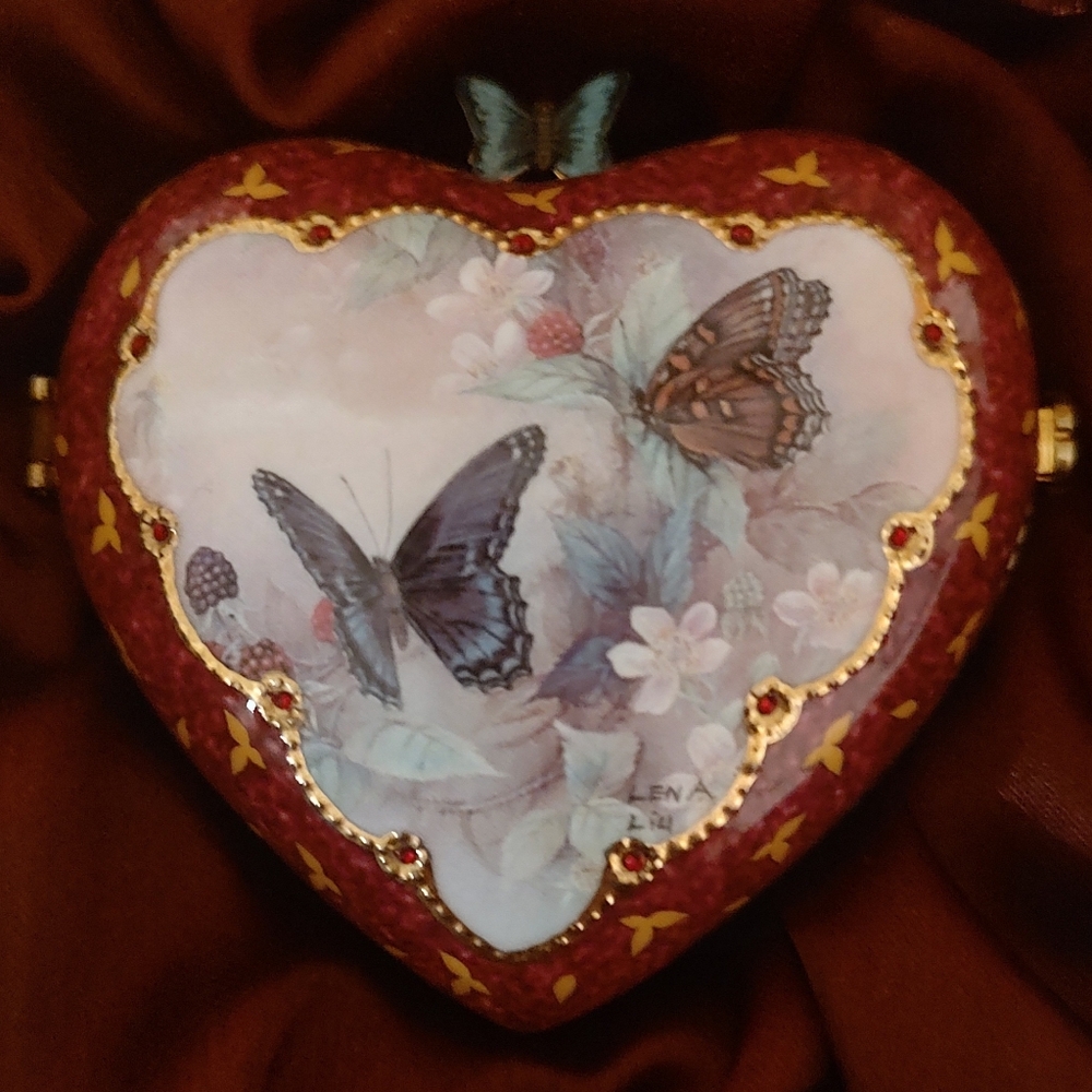 The Bradford Exchange Red Heart Butterfly Box